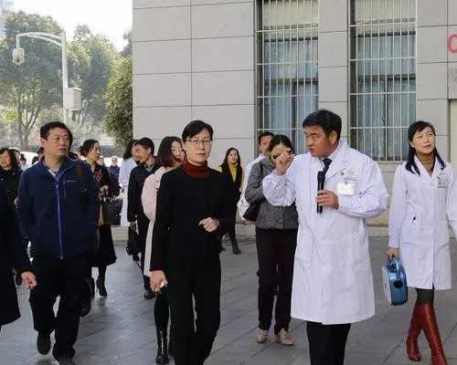 佛山代怀招聘,探究佛山三代试管包生孩子的价格和成功率，详细了解下这种技